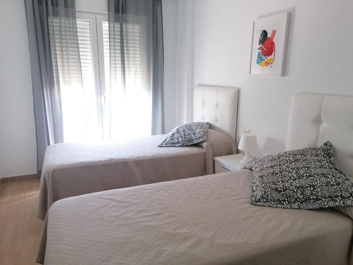 Agradable Casa Adosada Con Piscina Zahara de los Atunes Ngoại thất bức ảnh